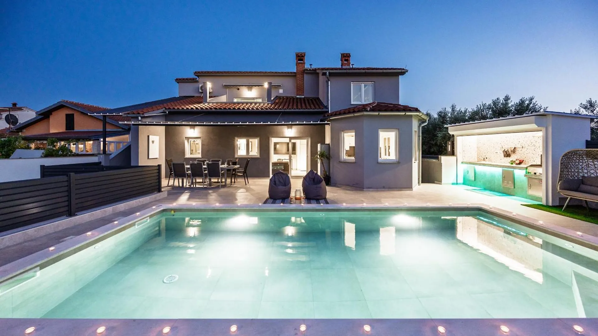 Villa Loborika 2382